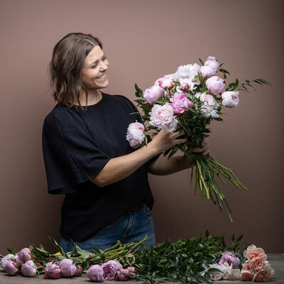 Foto: Lyckliga Stolt blomsterdekoratør